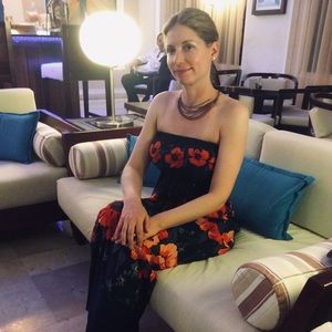 Meet your Posher, Danielle